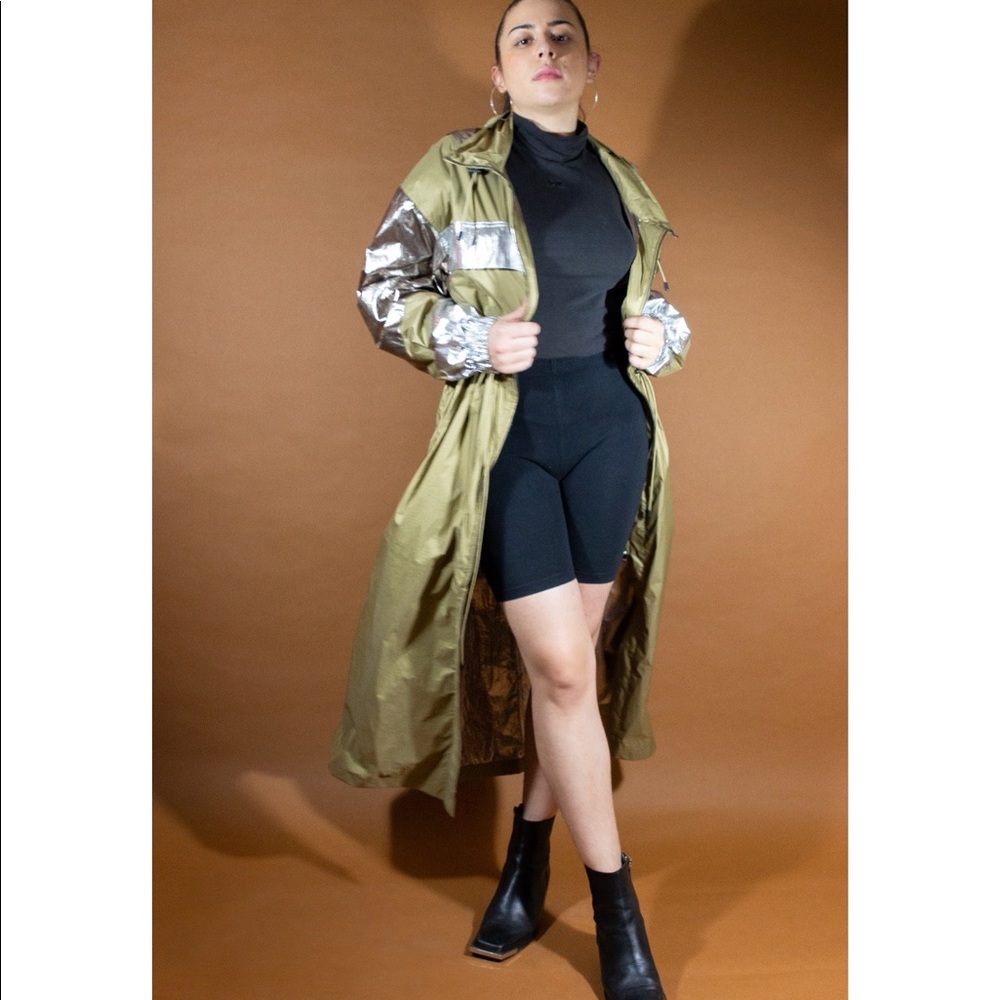 Isabel Etoile Marant taupe and metallic polyester duster. NWT.